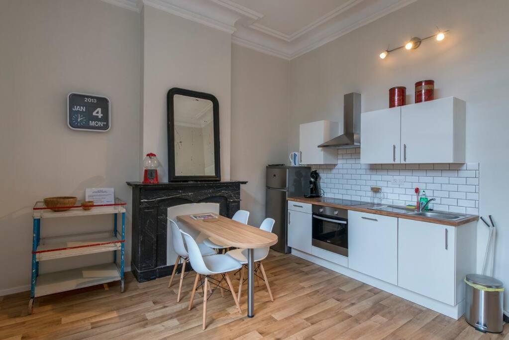 Joli Appartement 2 Chambres A Lutych Exteriér fotografie
