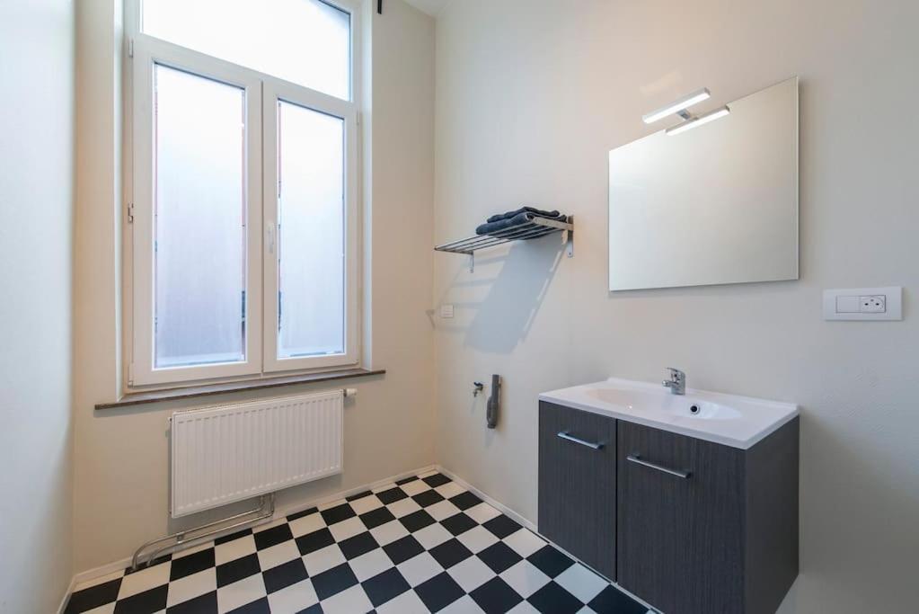 Joli Appartement 2 Chambres A Lutych Exteriér fotografie